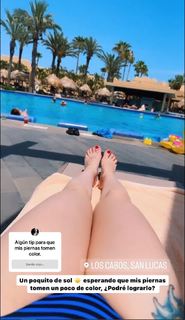 Violeta Isfel feet photo thumbnail