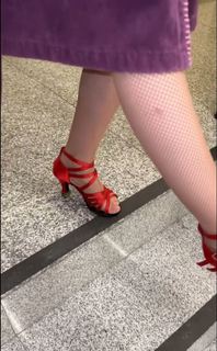 Violeta Isfel feet photo thumbnail