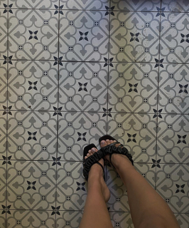 Violeta Mangriñán feet photo 13