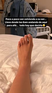 Violeta Mangriñán feet photo 18
