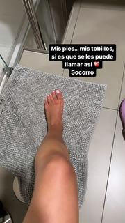 Violeta Mangriñán feet photo 10