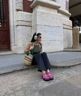 Violeta Mangriñán feet photo 6