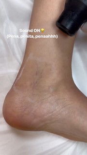 Violeta Mangriñán feet photo 2