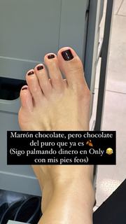 Violeta Mangriñán feet photo 4