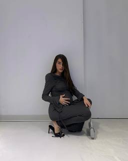 Violeta Mangriñán feet photo 13