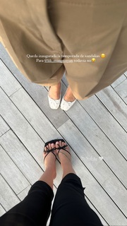 Violeta Mangriñán feet photo 3