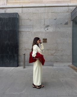 Violeta Mangriñán feet photo 10