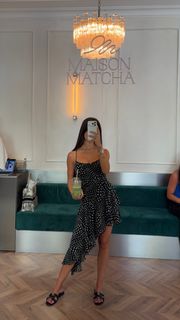Violeta Mangriñán feet photo 17