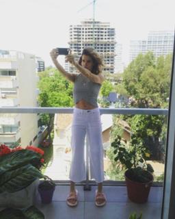 Violeta Urtizberea feet photo 3