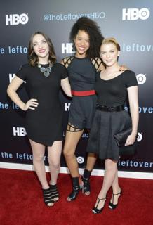 Violett Beane feet photo thumbnail