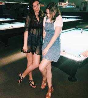 Violett Beane feet photo thumbnail