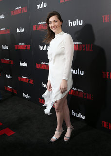 Violett Beane feet photo thumbnail