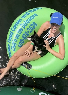 Violett Beane feet photo thumbnail