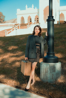 Violett Beane feet photo thumbnail