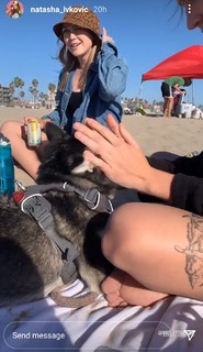 Violett Beane feet photo thumbnail