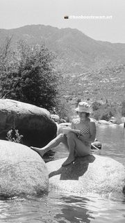 Violett Beane feet photo thumbnail