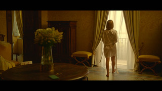 Violett Beane feet photo thumbnail