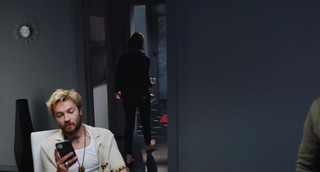 Violett Beane feet photo thumbnail