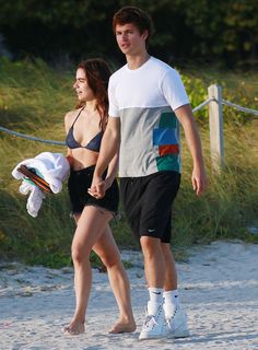 Violetta Komyshan feet photo 18