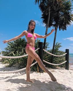 Violetta Komyshan feet photo 17