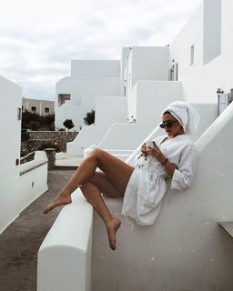 Virginia Dikaioulia feet photo 6