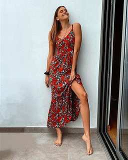 Virginia Dikaioulia feet photo 16