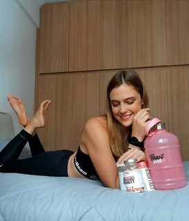 Virginia Dikaioulia feet photo 15