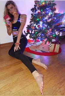 Virginia Dikaioulia feet photo 5