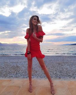 Virginia Dikaioulia feet photo 14