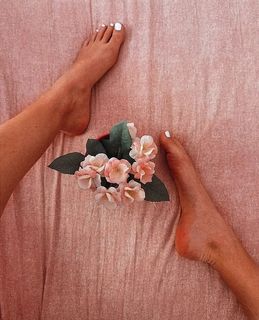 Virginia Dikaioulia feet photo 9