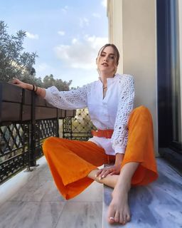 Virginia Dikaioulia feet photo 6