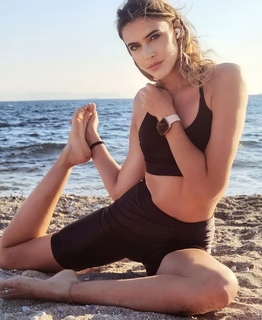 Virginia Dikaioulia feet photo 7