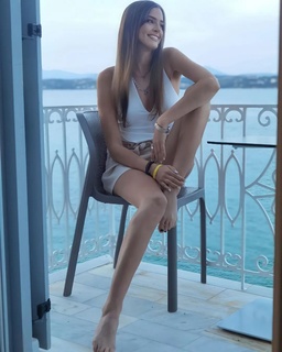 Virginia Dikaioulia feet photo 4