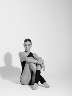 Virginia Dikaioulia feet photo 5
