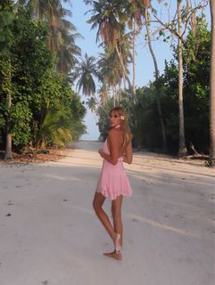 Virginia Dikaioulia feet photo 8