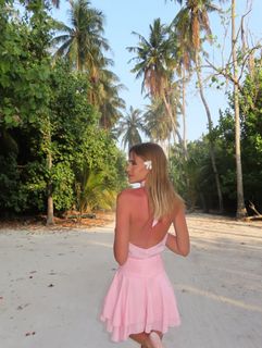 Virginia Dikaioulia feet photo 7