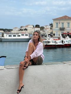 Virginia Dikaioulia feet photo 6