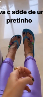 Virginia Fonseca feet photo thumbnail