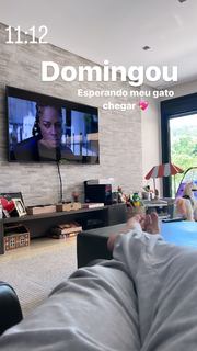 Virginia Fonseca feet photo thumbnail