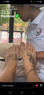 Virginia Fonseca feet photo thumbnail