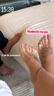 Virginia Fonseca feet photo thumbnail