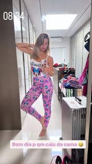 Virginia Fonseca feet photo thumbnail
