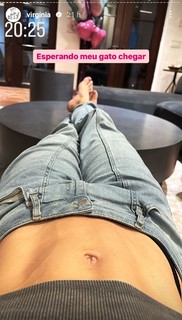 Virginia Fonseca feet photo thumbnail