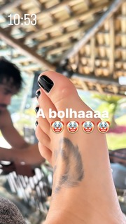 Virginia Fonseca feet photo thumbnail