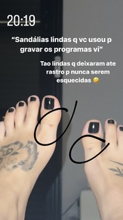 Virginia Fonseca feet photo thumbnail