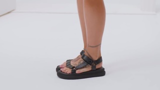 Virginia Fonseca feet photo thumbnail
