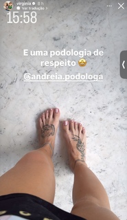Virginia Fonseca feet photo thumbnail