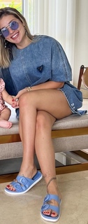 Virginia Fonseca feet photo thumbnail