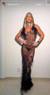 Virginia Fonseca feet photo thumbnail