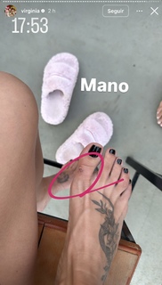 Virginia Fonseca feet photo thumbnail